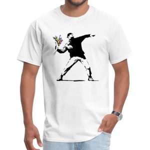 T-shirt Banksy – Lanceur de fleurs