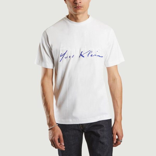 Yves Klein Wonder Signiture T-shirt – Apparel, Mug, Home Decor – Perfect Gift For Everyone