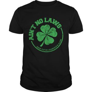 Ain&rsquo;t no laws when you Shamrock&rsquo;n claws shirt, hoodie, long sleeve