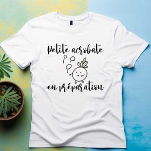 T-shirt femme Petite acrobate en préparation annonce grossesse