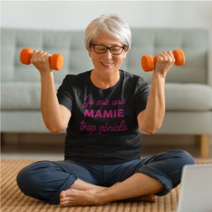 Shirt Femme – Je Suis Une Mamie Trop Geniale Shirt Femme – Je Suis Une Mamie Trop Geniale