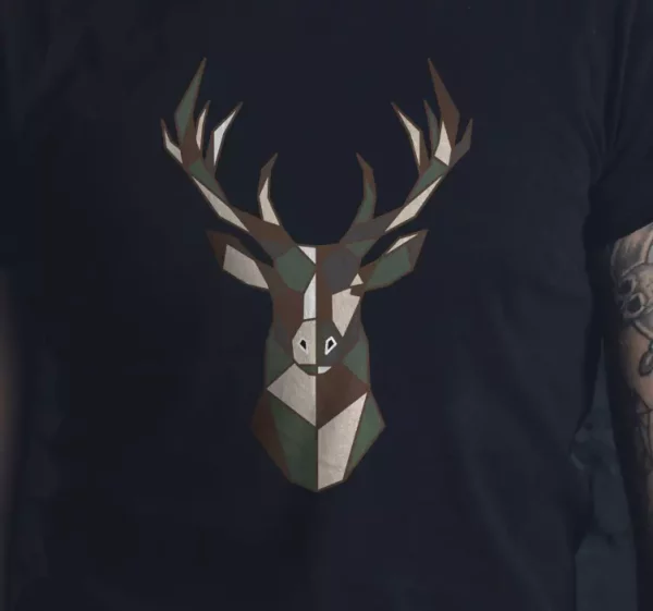 T-shirt cerf geometrique