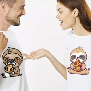 Tee shirt couple Paresseux mignons mangeant de la pizza ensemble