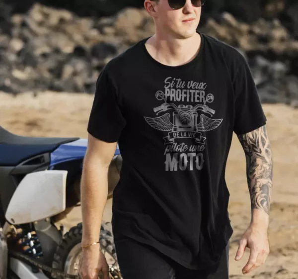 Tee-shirt profiter de la vie pilote une moto