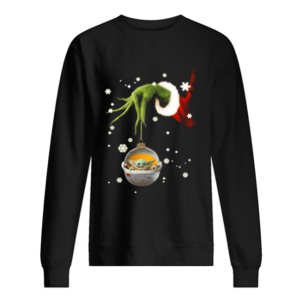 Grinch hand holding Baby Yoda christmas shirt