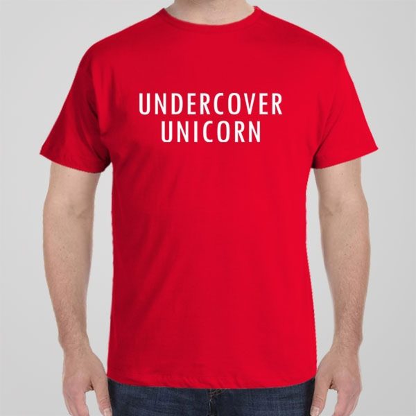 Undercover Unicorn – T-shirt