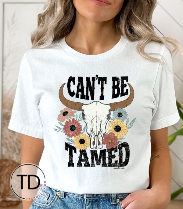 Can’t Be Tamed – Cute Girly Western Graphic T-Shirt