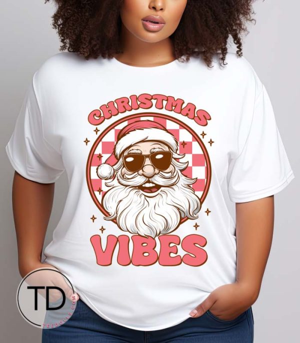 Christmas Vibes – Funny Santa Christmas T-Shirt