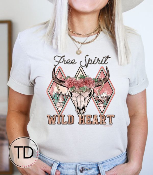 Free Spirit Wild Heart – Cute Country Women’s T-Shirt