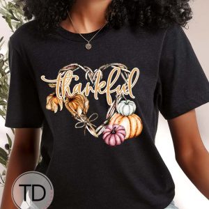 Thankful Heart Wreath – Thanksgiving T-Shirt