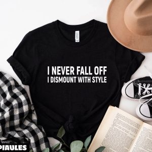 Cadeau Pour Mon Amoureuse T-Shirt Cheval Drole Je Ne Tombe