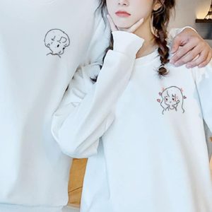 Pulls Blancs de Couple a Imprime Simple Et Mignon Pulls Blancs de Couple a Imprime Simple Et Mignon