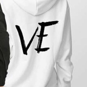 Sweat Blanc Et Noir pour les Couples avec Deux Moities de Love