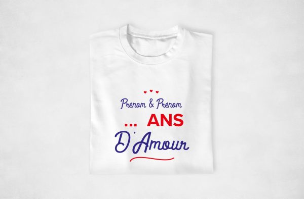 T-Shirt Couple Personnalisable – Un Cadeau Plein d’Amour  Assortis Moi