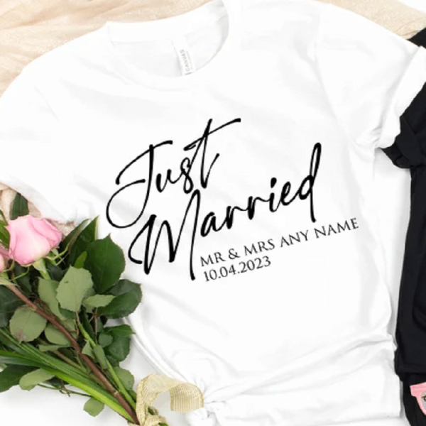 T Shirt de Couple Marie Noir Et Blanc Just Married PErsonnalise