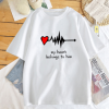 T-shirt Blanc Et Noir en Commun avec Texte Imprime