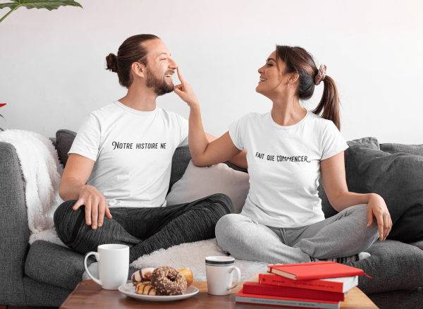 T-shirt Couple assortis Notre Histoire ne fait que commencer  Assortis Moi