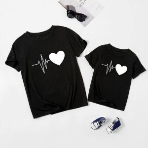 Tee Shirt Mere Fille Mon Petit Coeur Qui Bat Tee Shirt Mere Fille Mon Petit Coeur Qui Bat