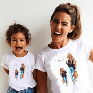 Tee shirt mere fille fastfood