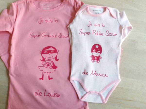 Cadeau naissance personnalise tee shirt super grande soeur et body super petite soeur , annonce grossesse, future grande soeur superhero