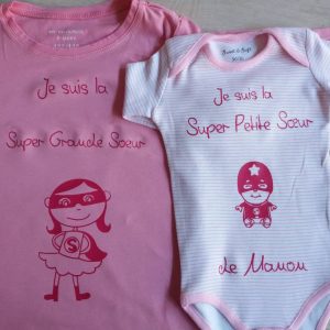 Cadeau naissance personnalise tee shirt super grande soeur et body super petite soeur , annonce grossesse, future grande soeur superhero