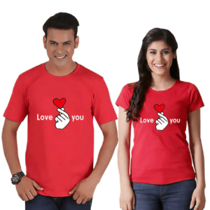 Tee shirt couple doigt et coeur Tee shirt couple doigt et coeur