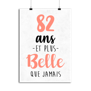 Affiche 82 ans et plus belle que jamais Affiche 82 ans et plus belle que jamais