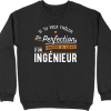 Pull homme passe a cote d’un ingenieur