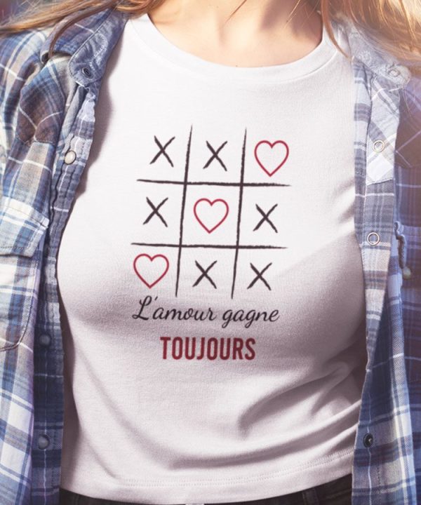 Tee-shirt – L’amour gagne toujours – Femme