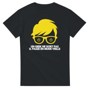 T-shirt Geek Un geek ne dort pas il passe en mode veille