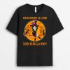 Enseignante Le Jour Sorciere La Nuit – T-shirt Personnalise – Cadeau Personnalise Maitresse Pour Halloween